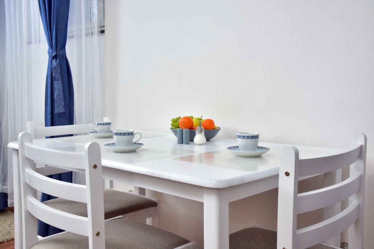 Studio Dana Apartment