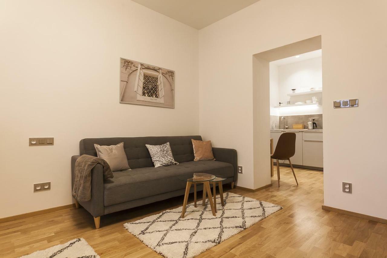 Expat House Apartment *