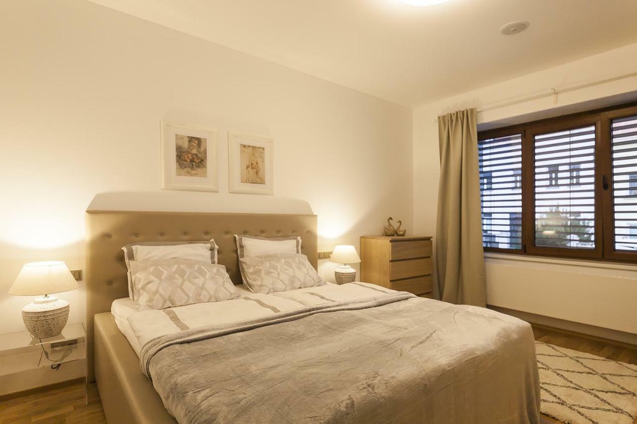 Expat House Apartment