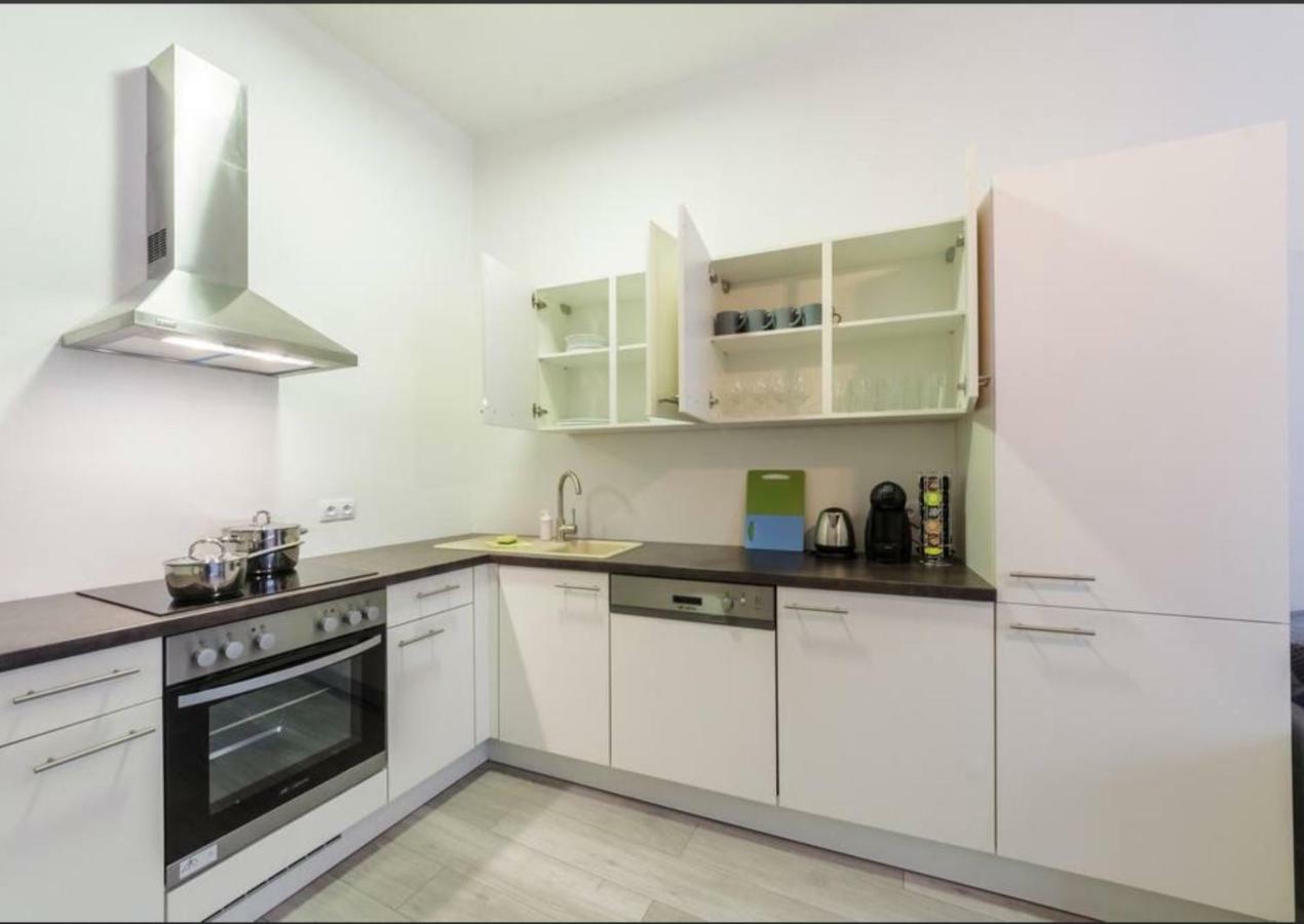 Crown Apartment