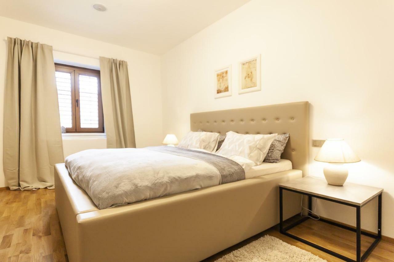 Apartment Expat House Prag