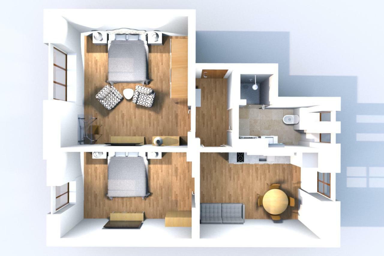 Expat House *