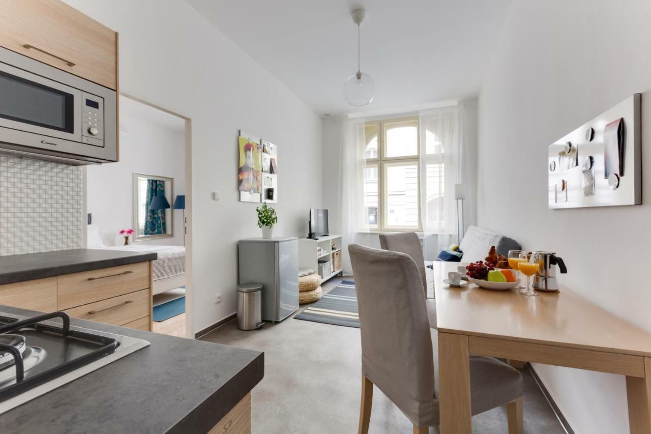 Apartment Jt's Navratilova Str. *