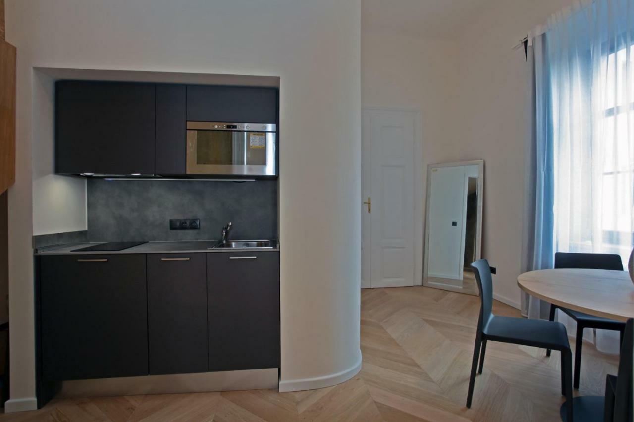 The House - Mezibranska Apartment
