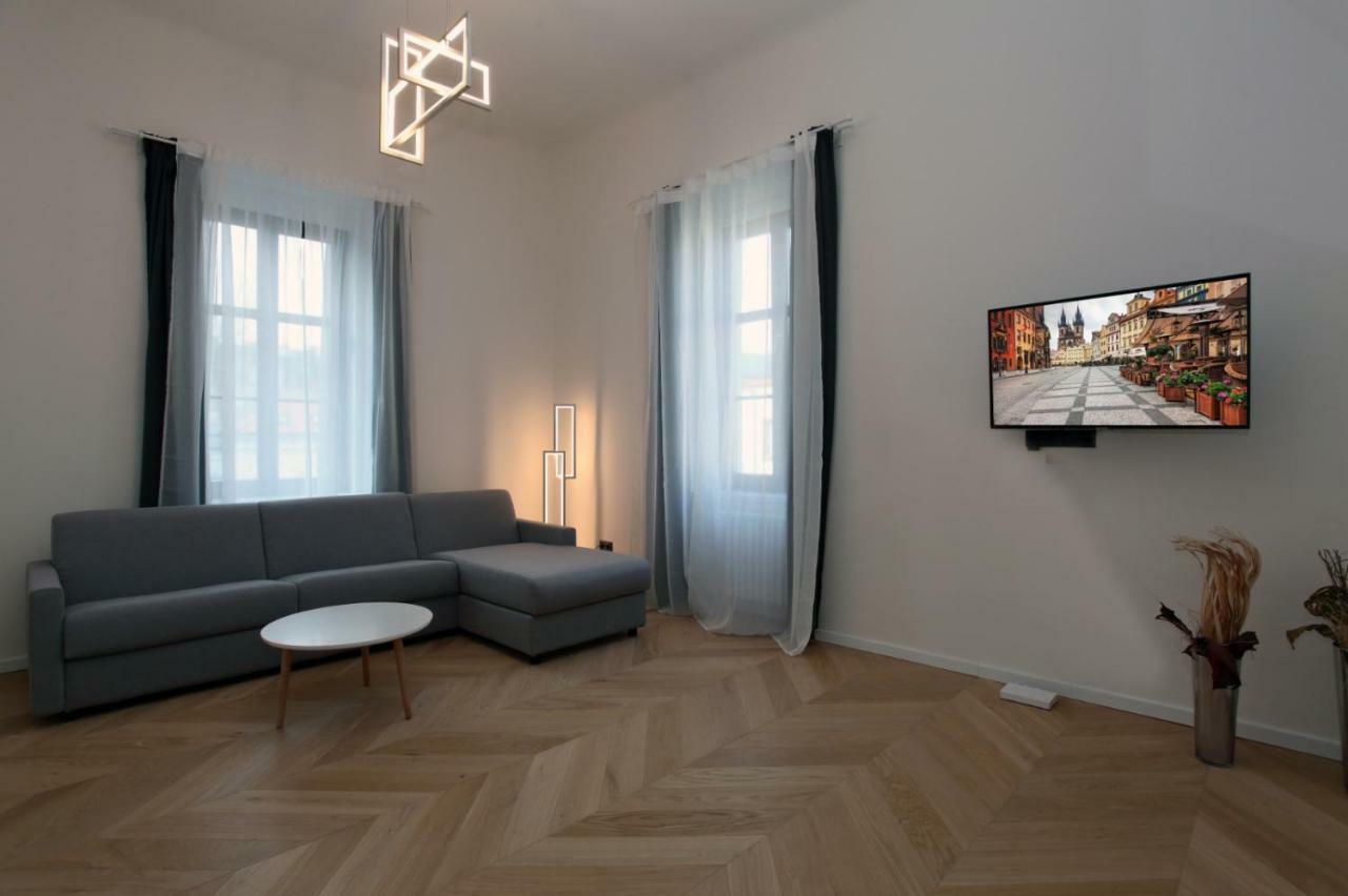 Apartment The House - Mezibranska *