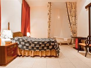 Bohemia Plaza Hotell 4*