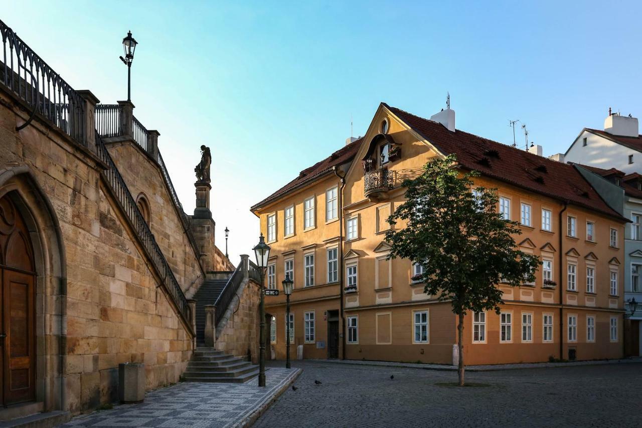 Charles Bridge *