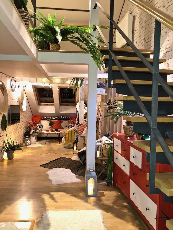 Apartment Duplex With Quite Terrace On Wenceslas Sq. Prague