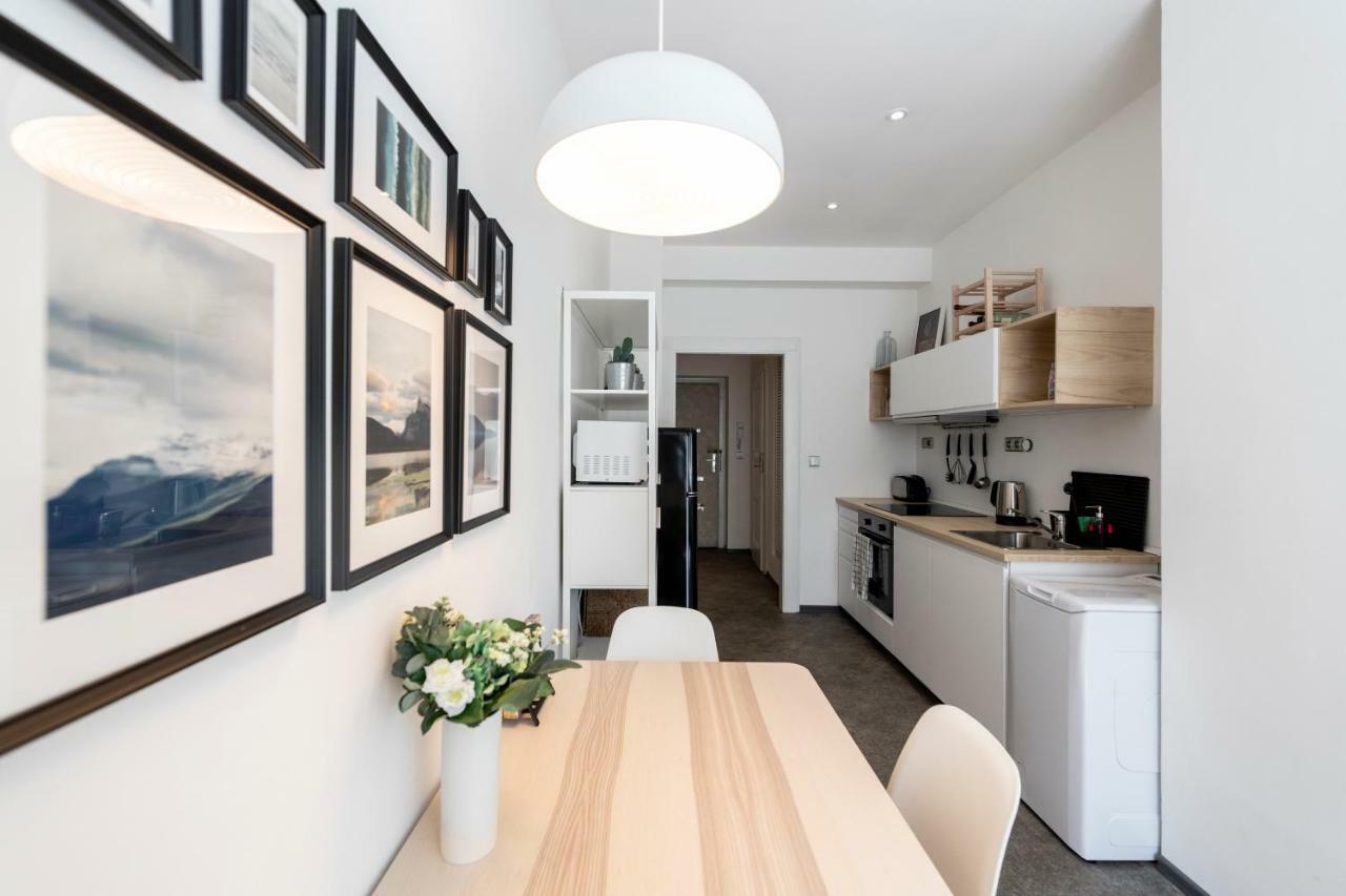 Apartment Slavikova 11 Prag