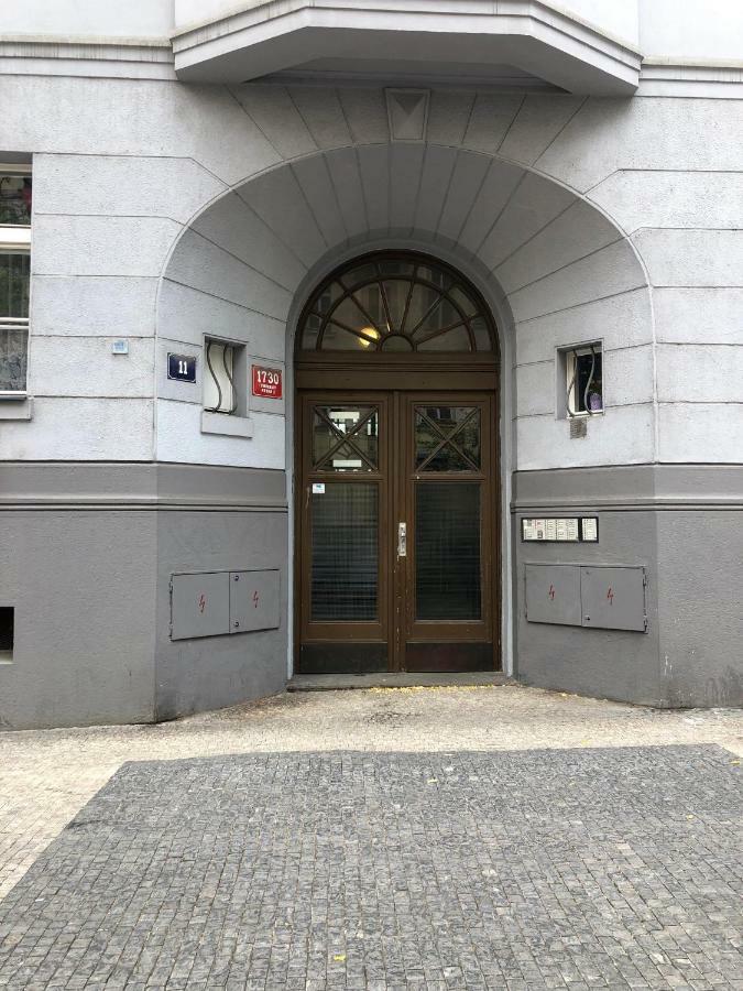 Apartment Slavikova 11 Prag