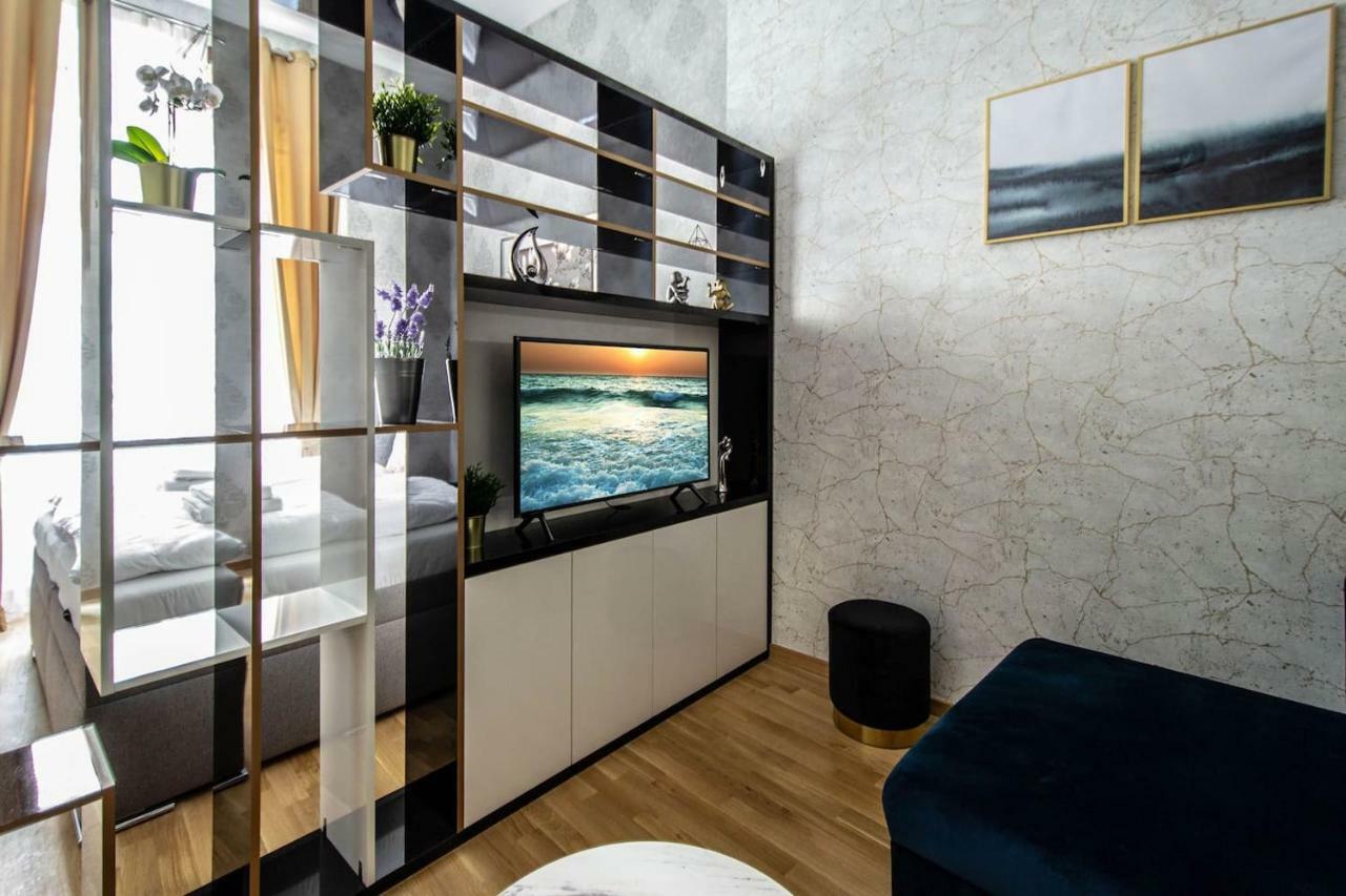 Design 3bdr In Residence, Free Parking Apartment