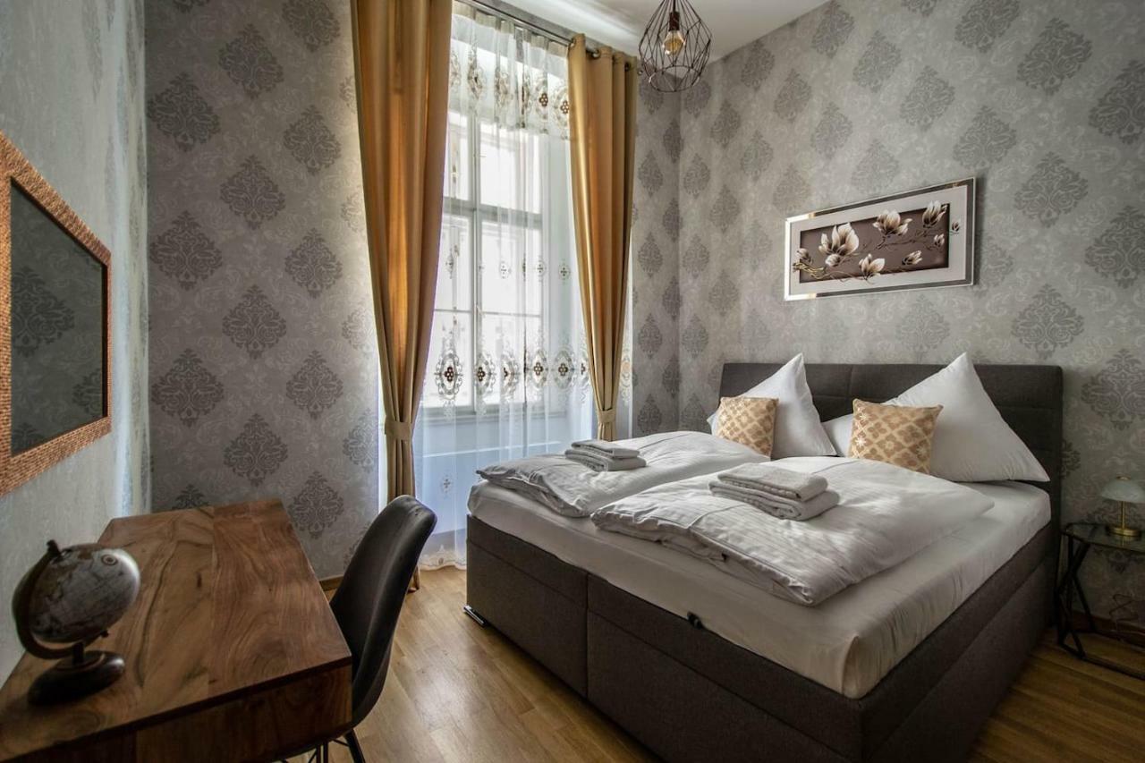 Design 3bdr In Residence, Free Parking Apartment *