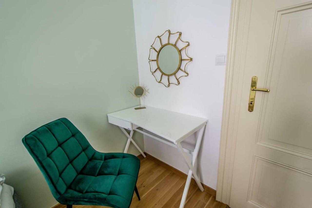 Design 3bdr In Residence, Free Parking Apartment *