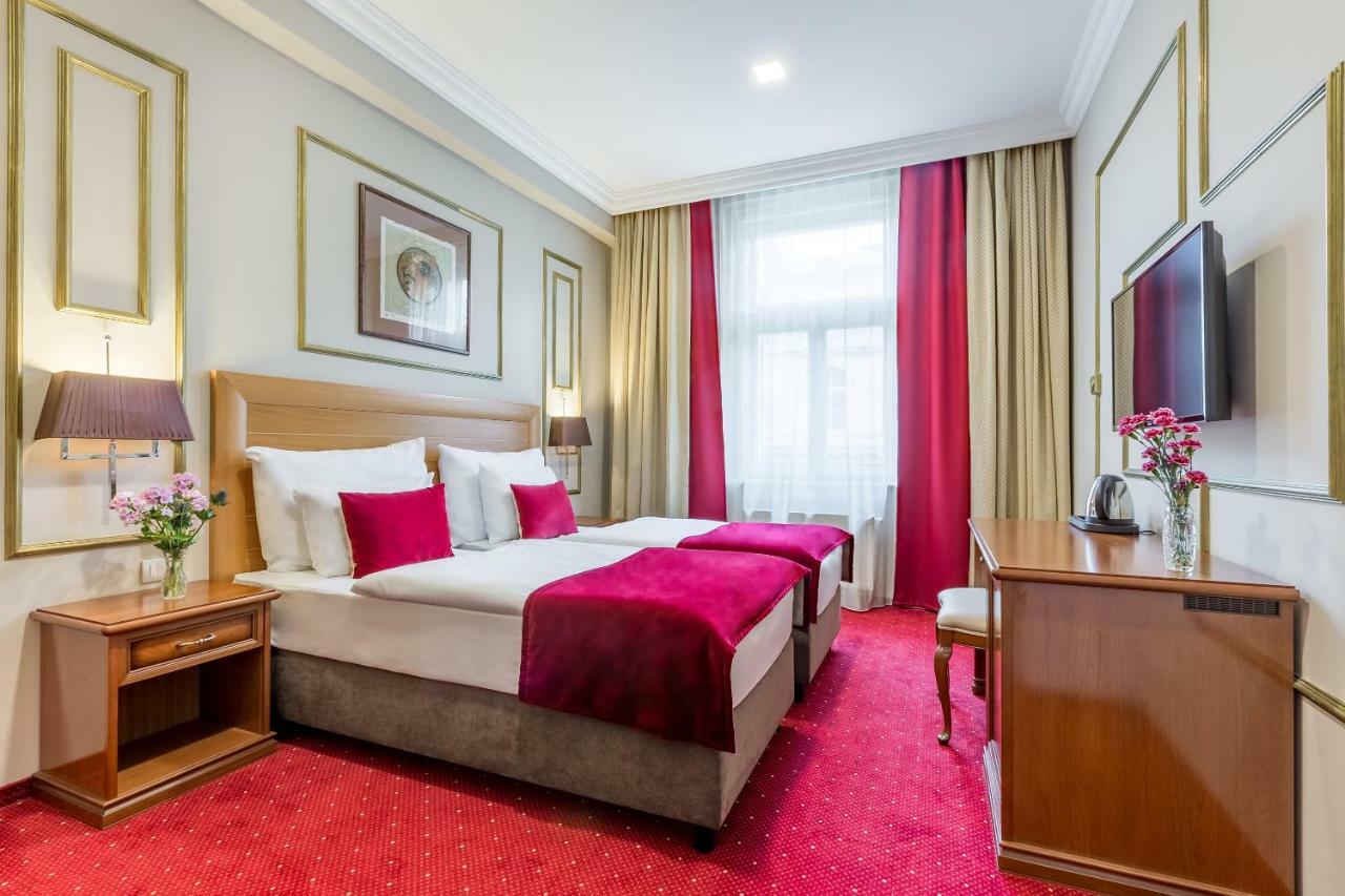 Caruso Old Town 4*