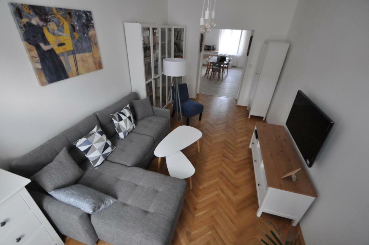 Jirina Appartments Lejlighed *