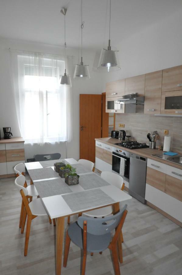 Jirina Appartments