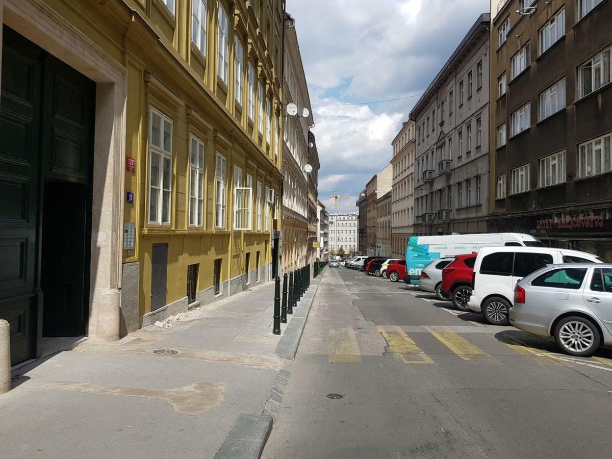 New Near Wenceslas Square Apartment Prague