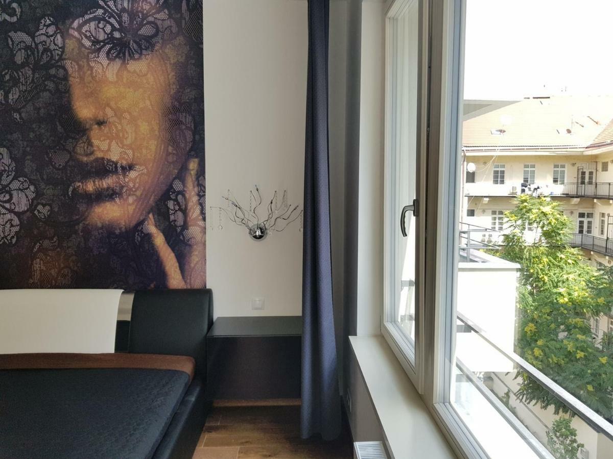 New Near Wenceslas Square Apartment Prague
