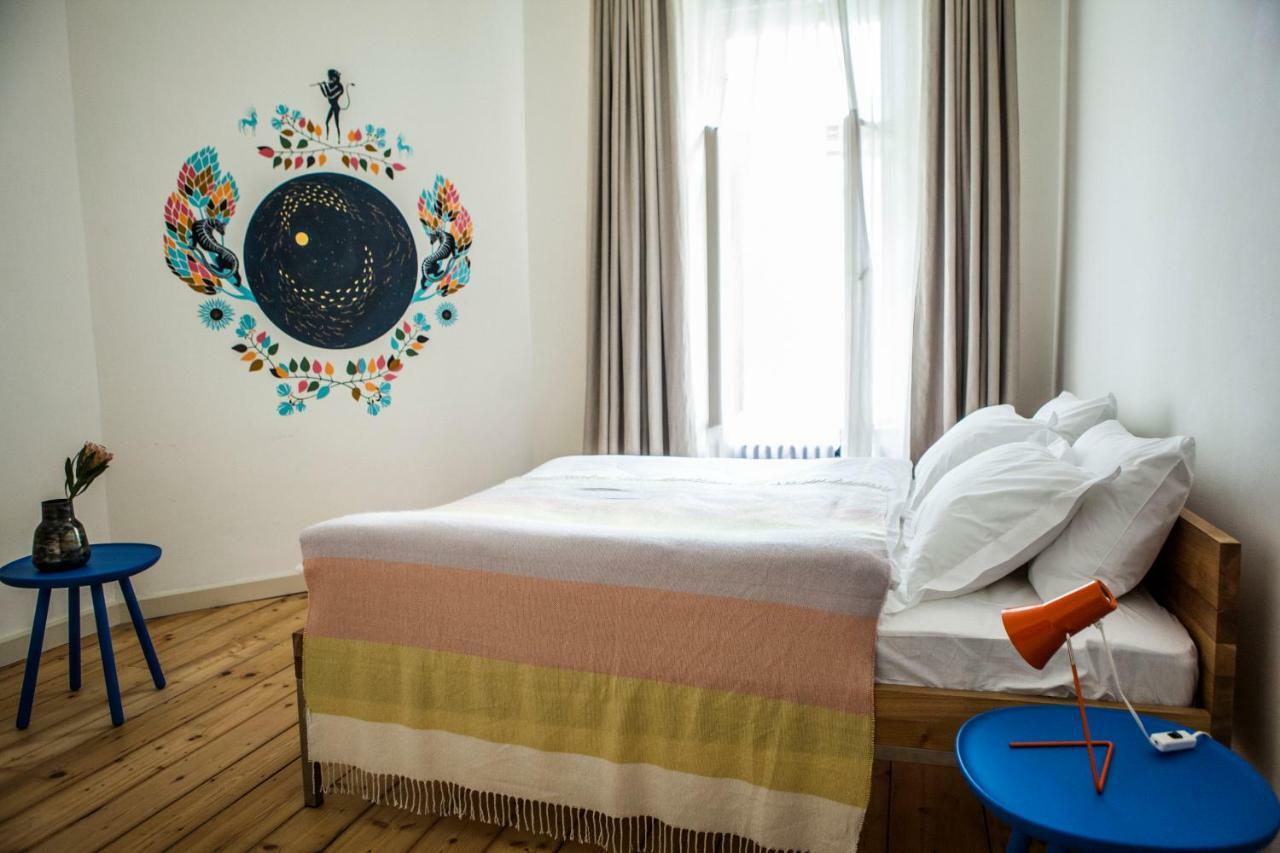 The Emerald Apartment Prag