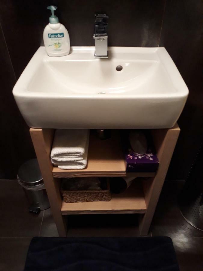 Apartman V Zahrade Lägenhet