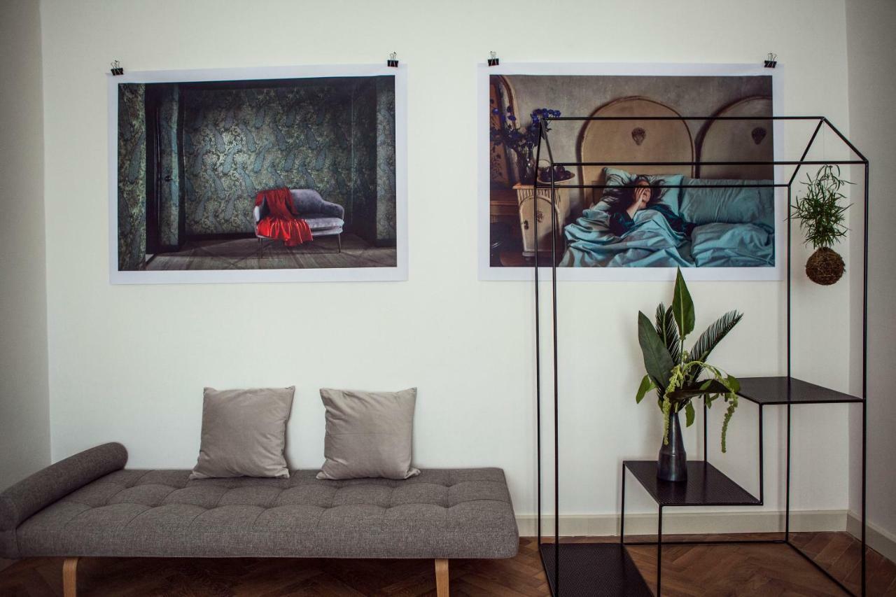 The Emerald Apartment Prag