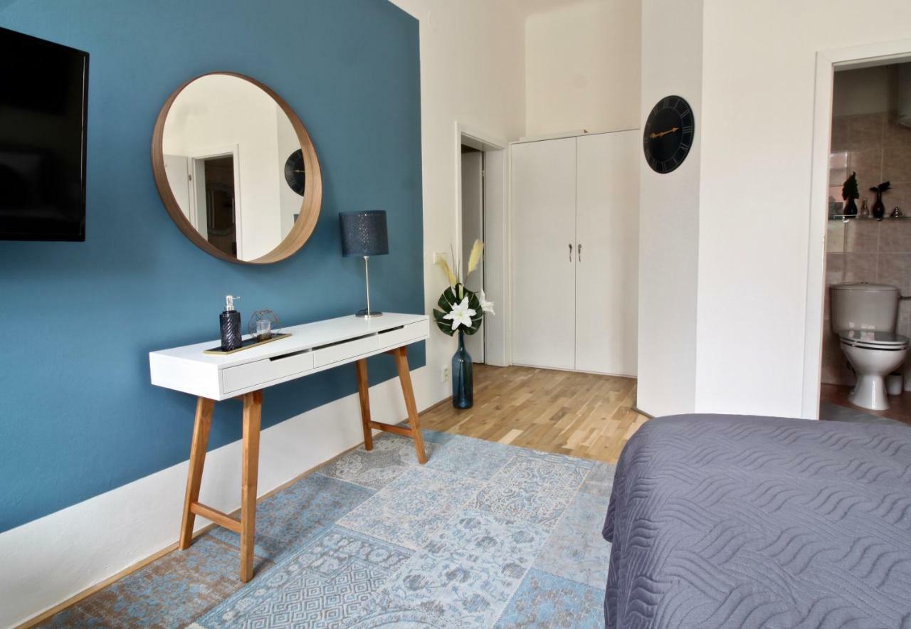 New Design & Style Old Town Xxl Apartmán *