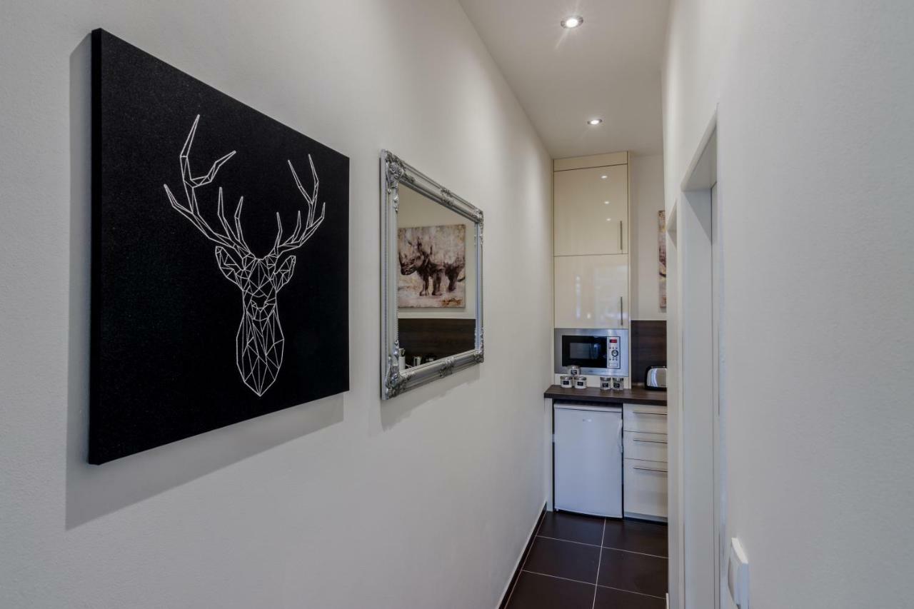 Apartment Near Charles Bridge By Michal&friends *