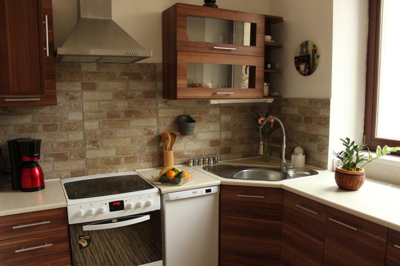 Dobrovskeho Apartment