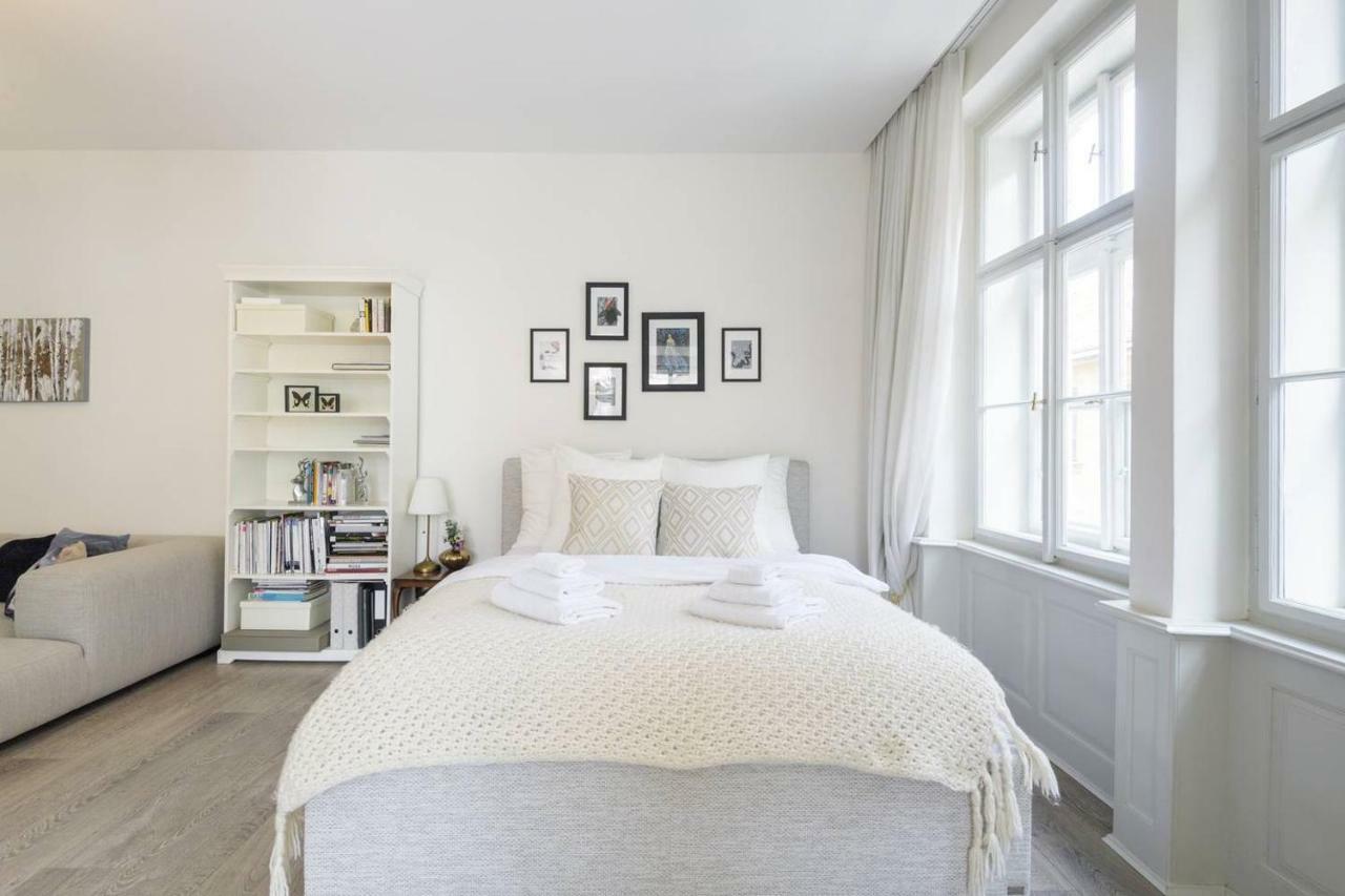 Lejlighed Stylish, Light-filled In The Historic Center Prag