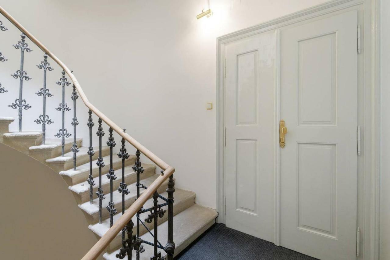 Stylish, Light-filled In The Historic Center Lejlighed Prag