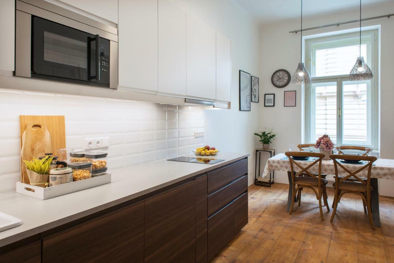 Kent Ridge Loft