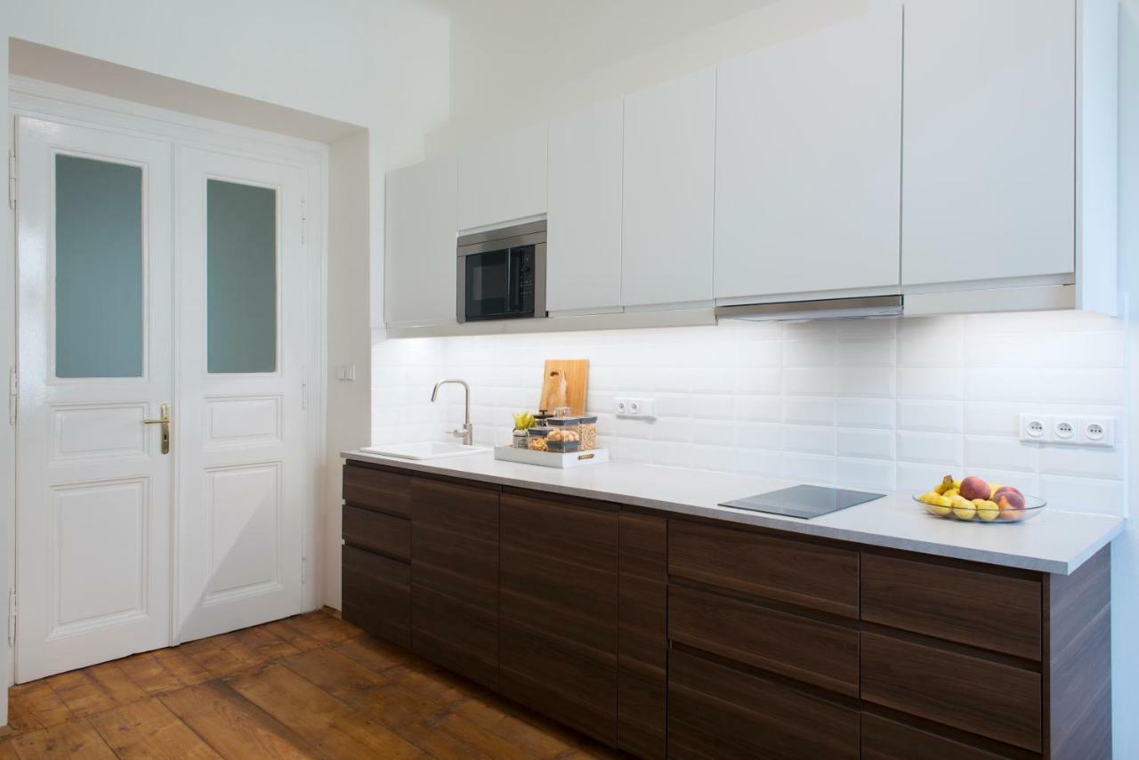 Kent Ridge Loft Lägenhet Prag
