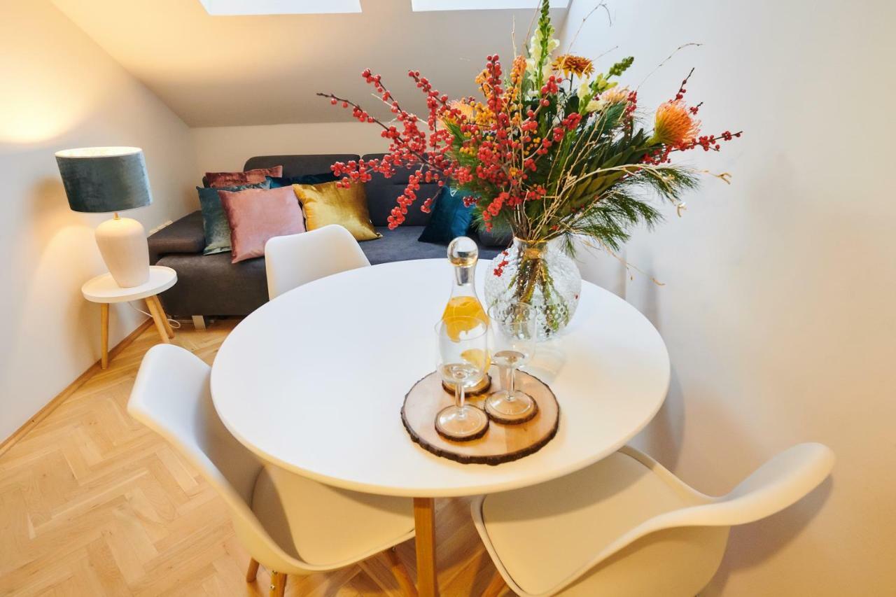 Royal Route Lesser Town Apartment Prag