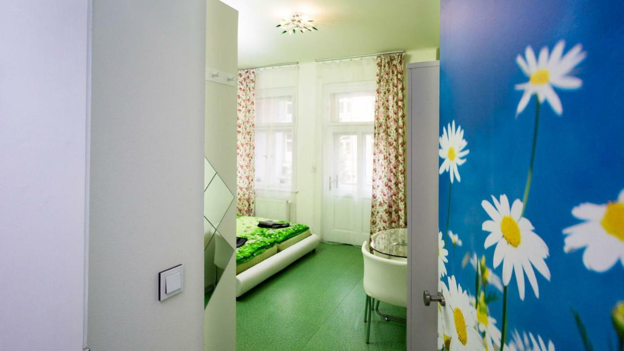 Four Year Seasons - Walkable To Centre, Metro And Riverside Prague