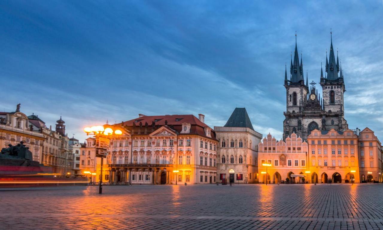 Cozy And Classy In The Old Town Praha