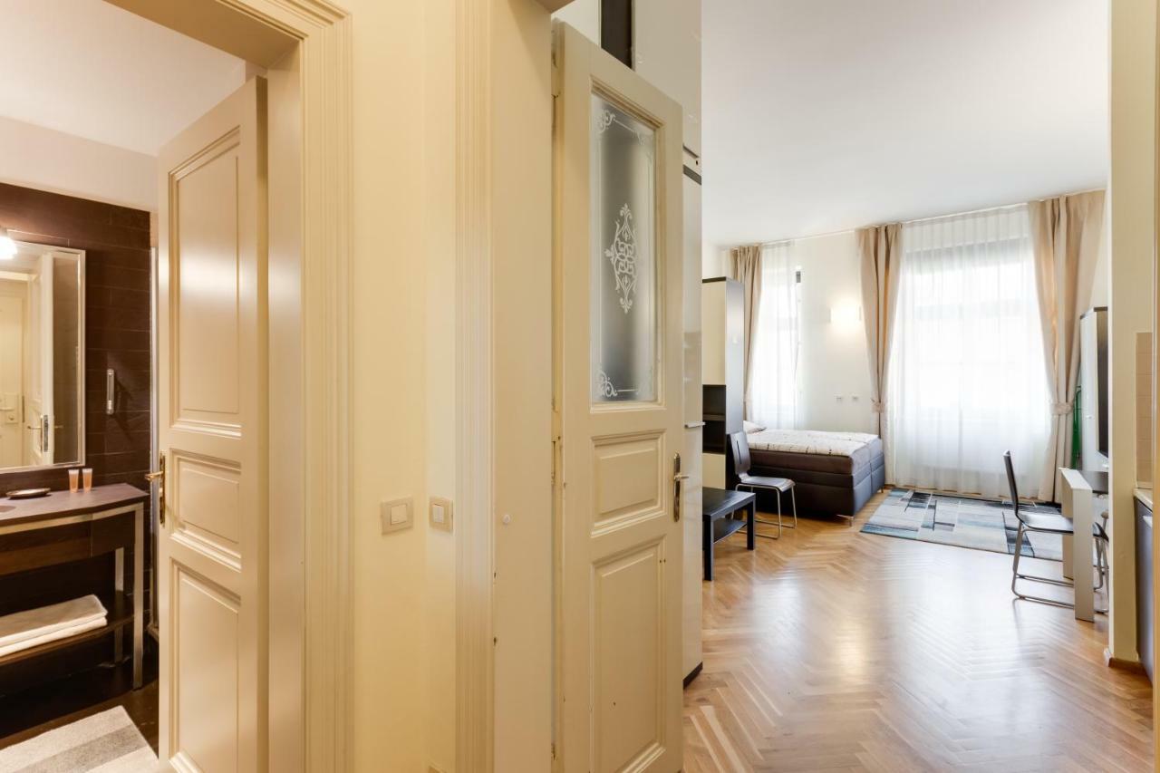 Halkova Studio Prag