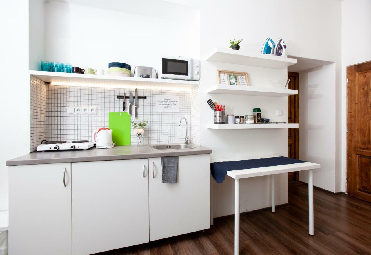 Apartment Wow Wow *