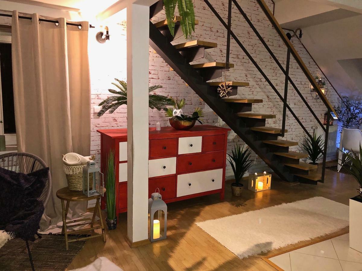 Apartment Duplex With Quite Terrace On Wenceslas Sq. Prague