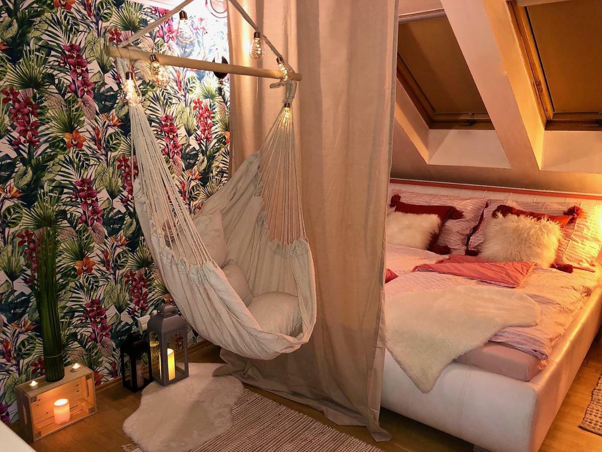 Duplex With Quite Terrace On Wenceslas Sq. Apartment *