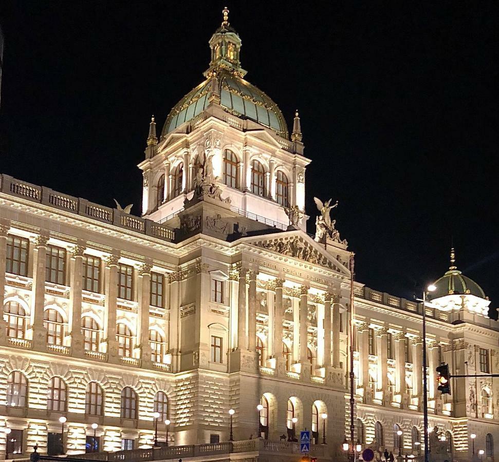 Duplex With Quite Terrace On Wenceslas Sq. Apartment