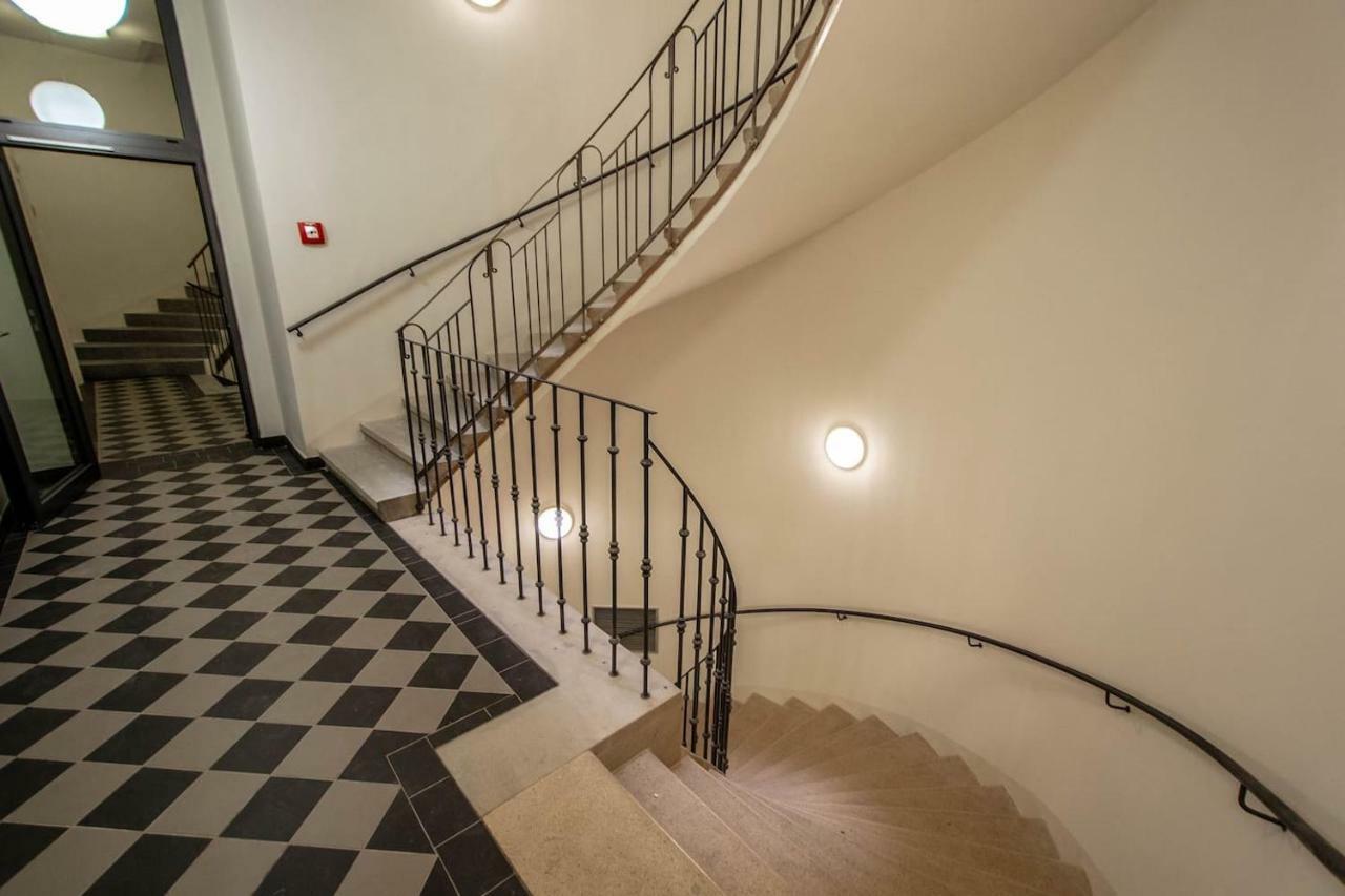Design 3bdr In Residence, Free Parking Apartment *
