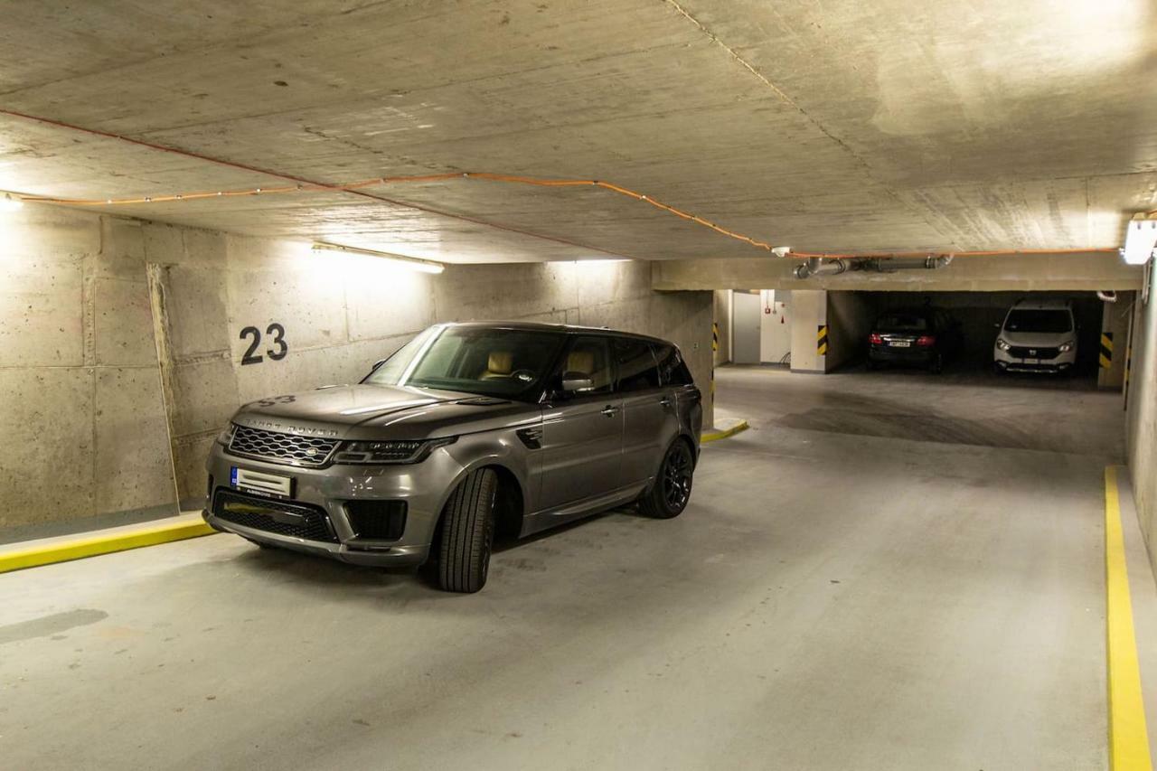 Apartment Design 3bdr In Residence, Free Parking *