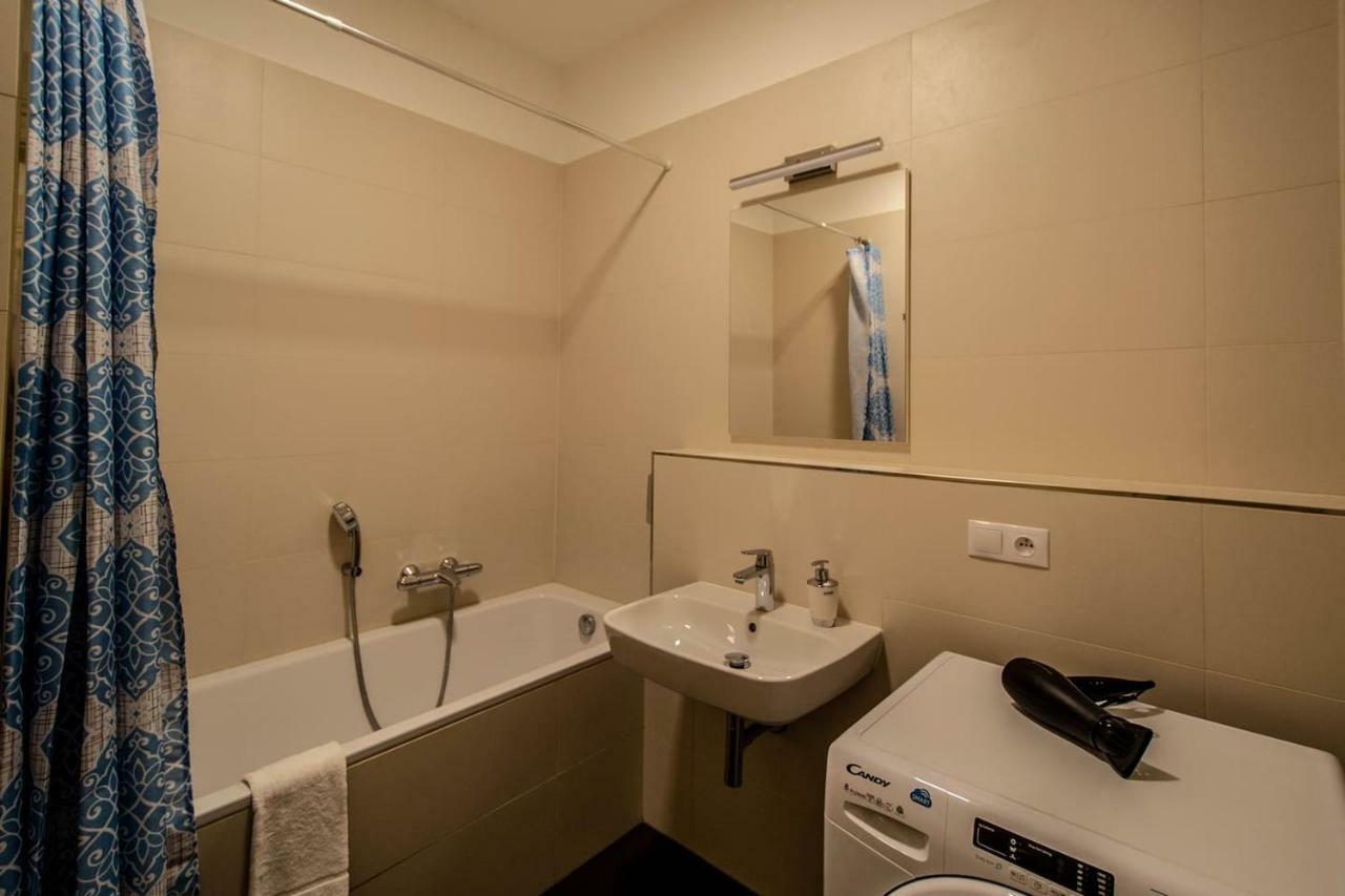 Design 3bdr In Residence, Free Parking Apartment