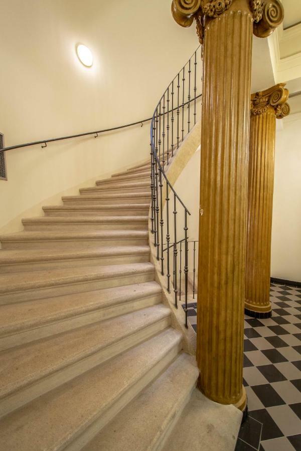 Apartment Design 3bdr In Residence, Free Parking