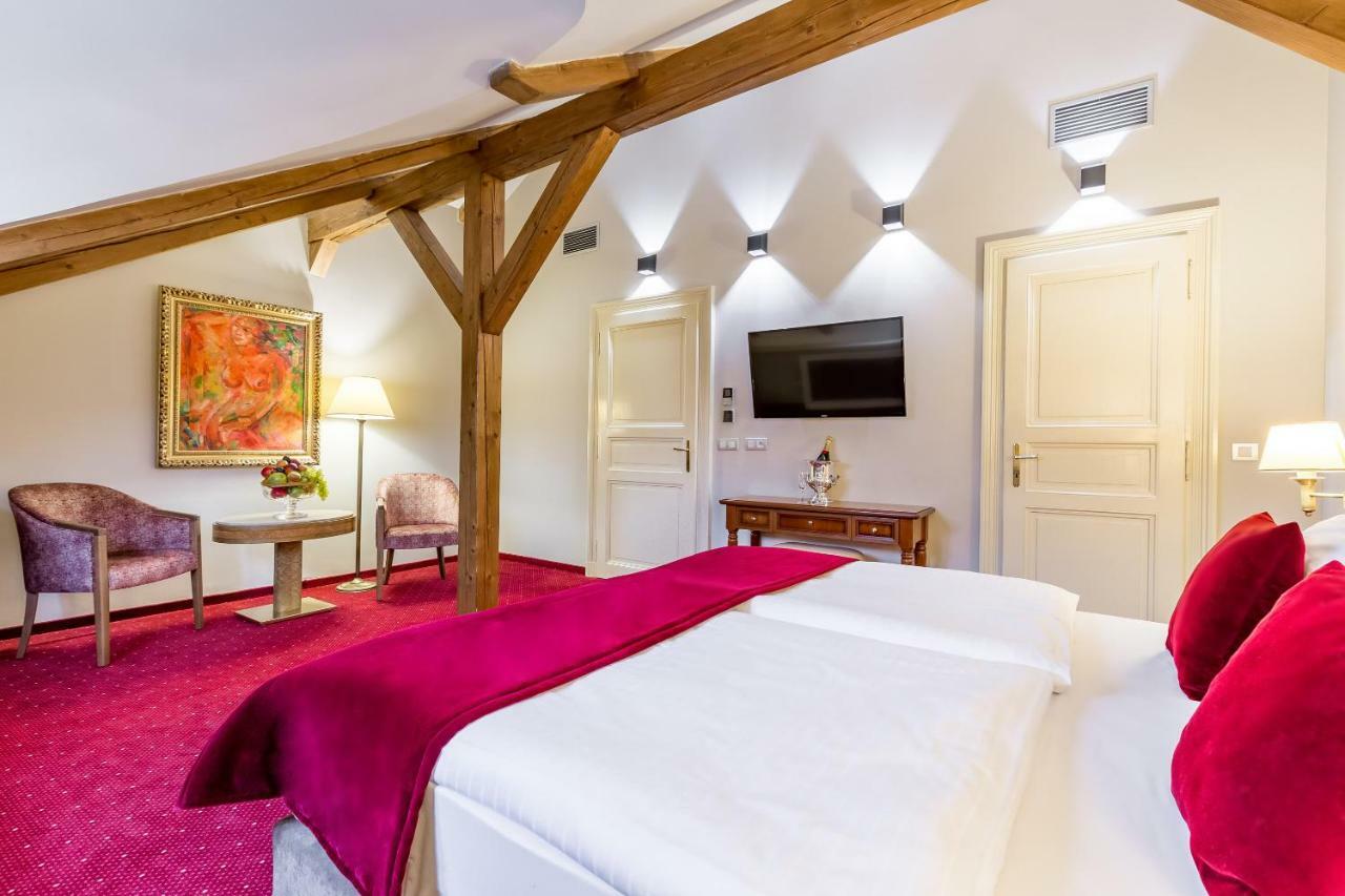Caruso Old Town Hotel