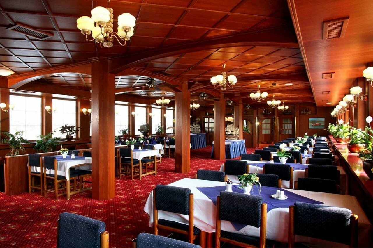 Båthotell Albatros 3*