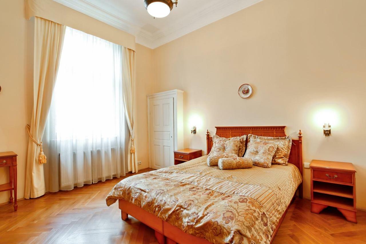 Open Gate Praha