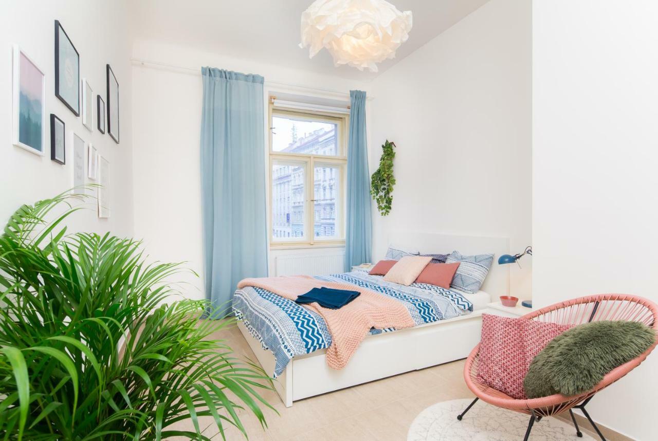 Aparthotel L.i.a S.r.o *