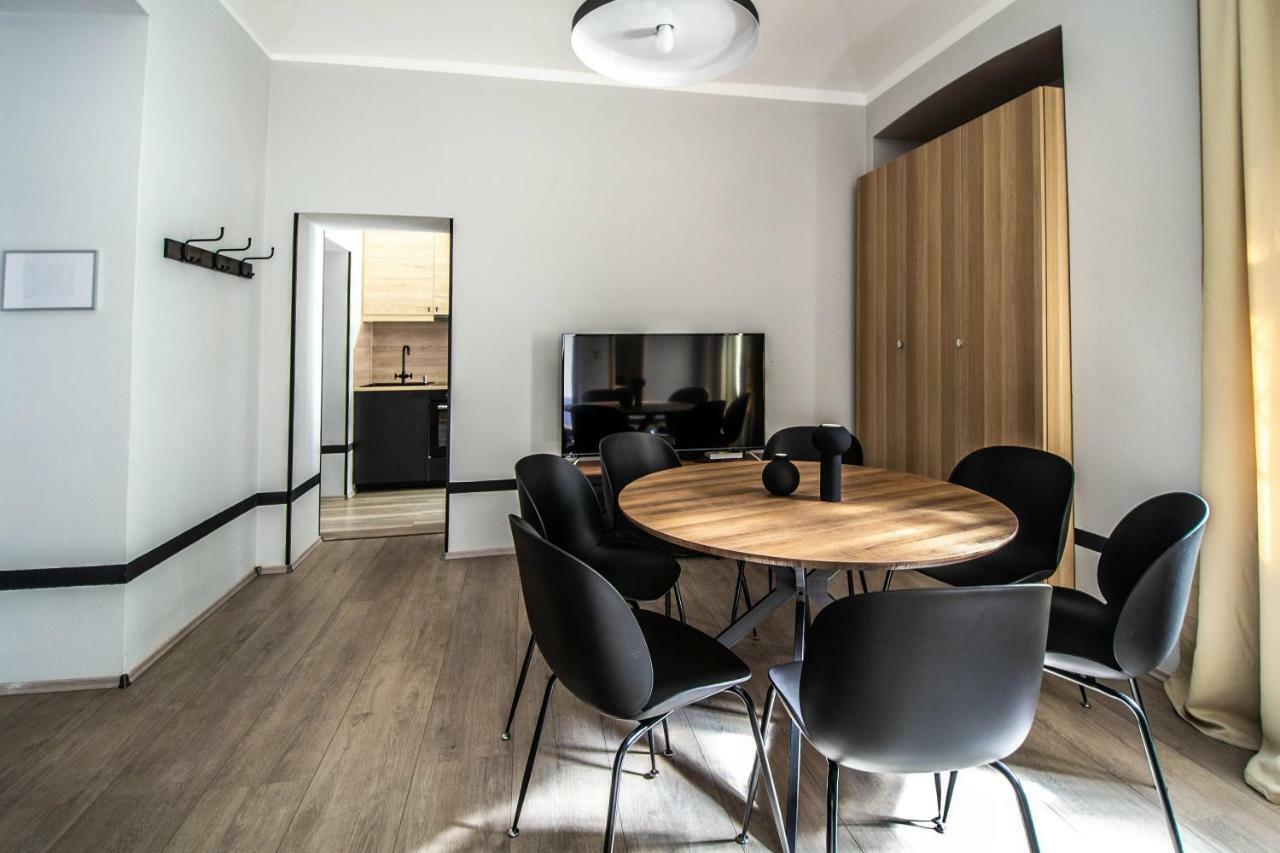 Stylish Close To Eden Garden * Prag