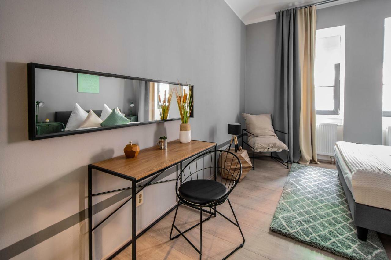 Stylish Close To Eden Garden Prag